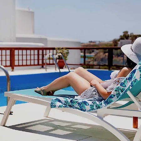San Antonio Summer House 3* Piso Livadi