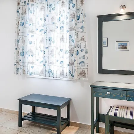 San Antonio Summer House Piso Livadi